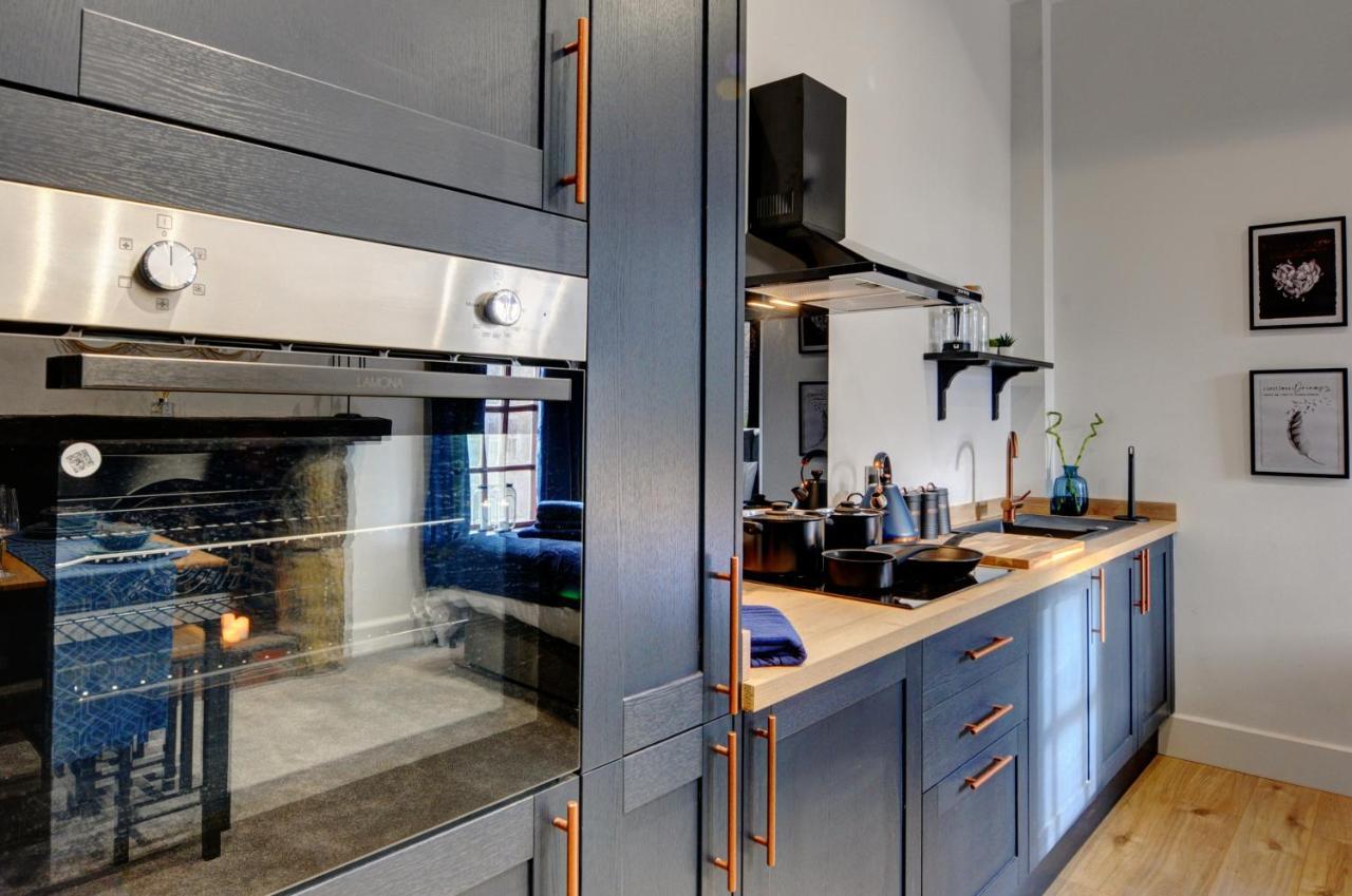 The Old Vicarage - Secure Parking, Fast Wifi, Garden Villa Leeds  Eksteriør bilde