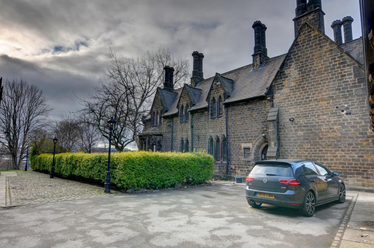 The Old Vicarage - Secure Parking, Fast Wifi, Garden Villa Leeds  Eksteriør bilde