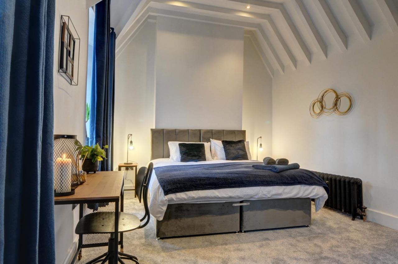 The Old Vicarage - Secure Parking, Fast Wifi, Garden Villa Leeds  Eksteriør bilde
