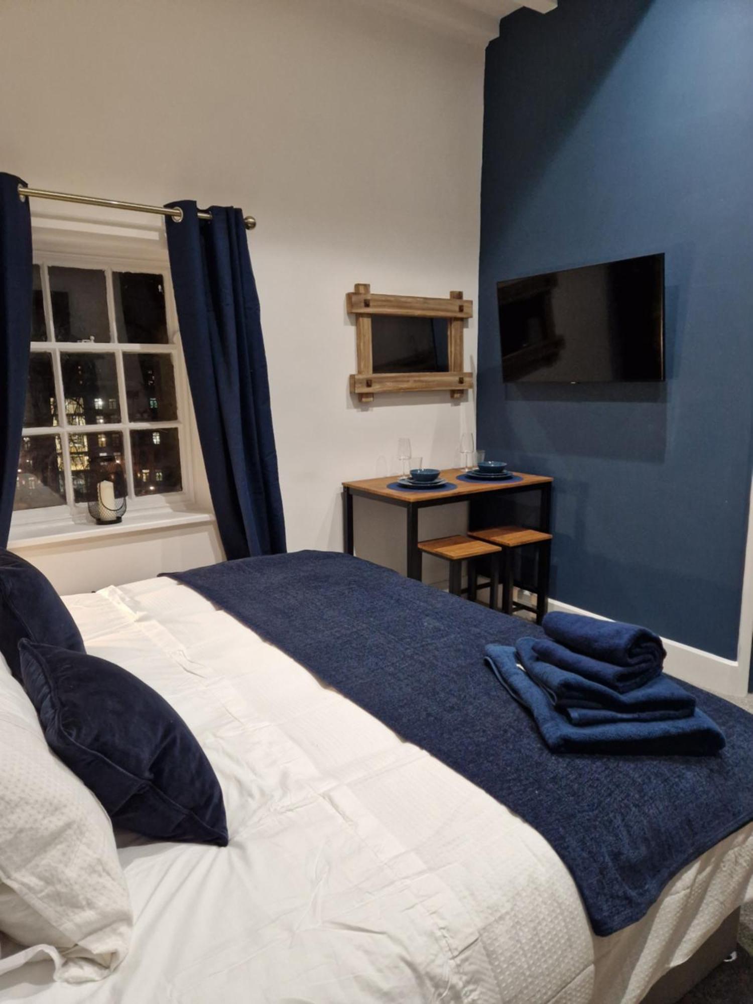 The Old Vicarage - Secure Parking, Fast Wifi, Garden Villa Leeds  Eksteriør bilde
