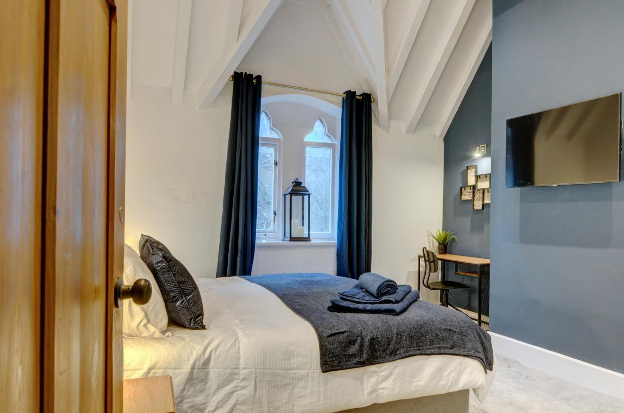 The Old Vicarage - Secure Parking, Fast Wifi, Garden Villa Leeds  Eksteriør bilde