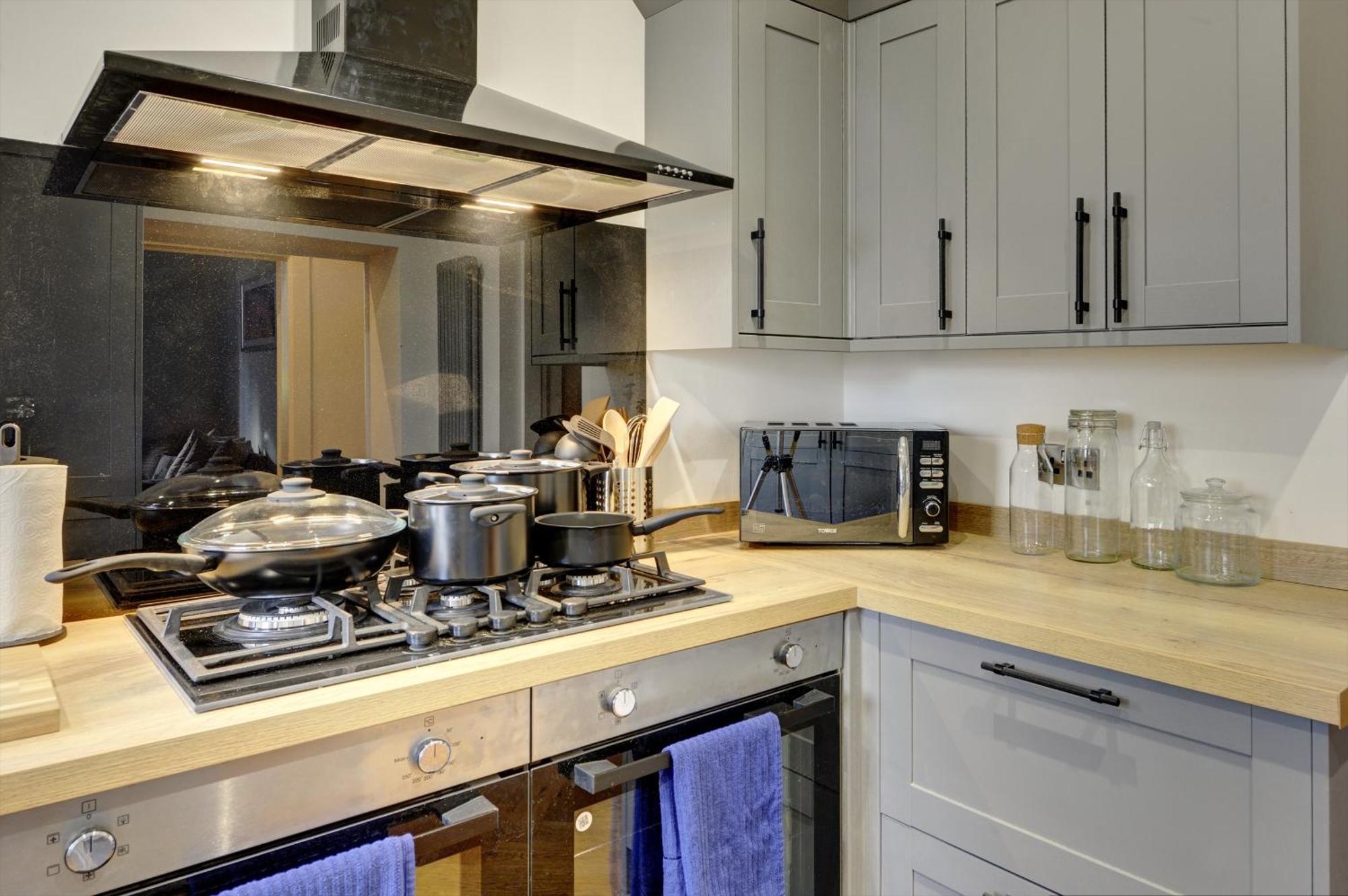 The Old Vicarage - Secure Parking, Fast Wifi, Garden Villa Leeds  Eksteriør bilde