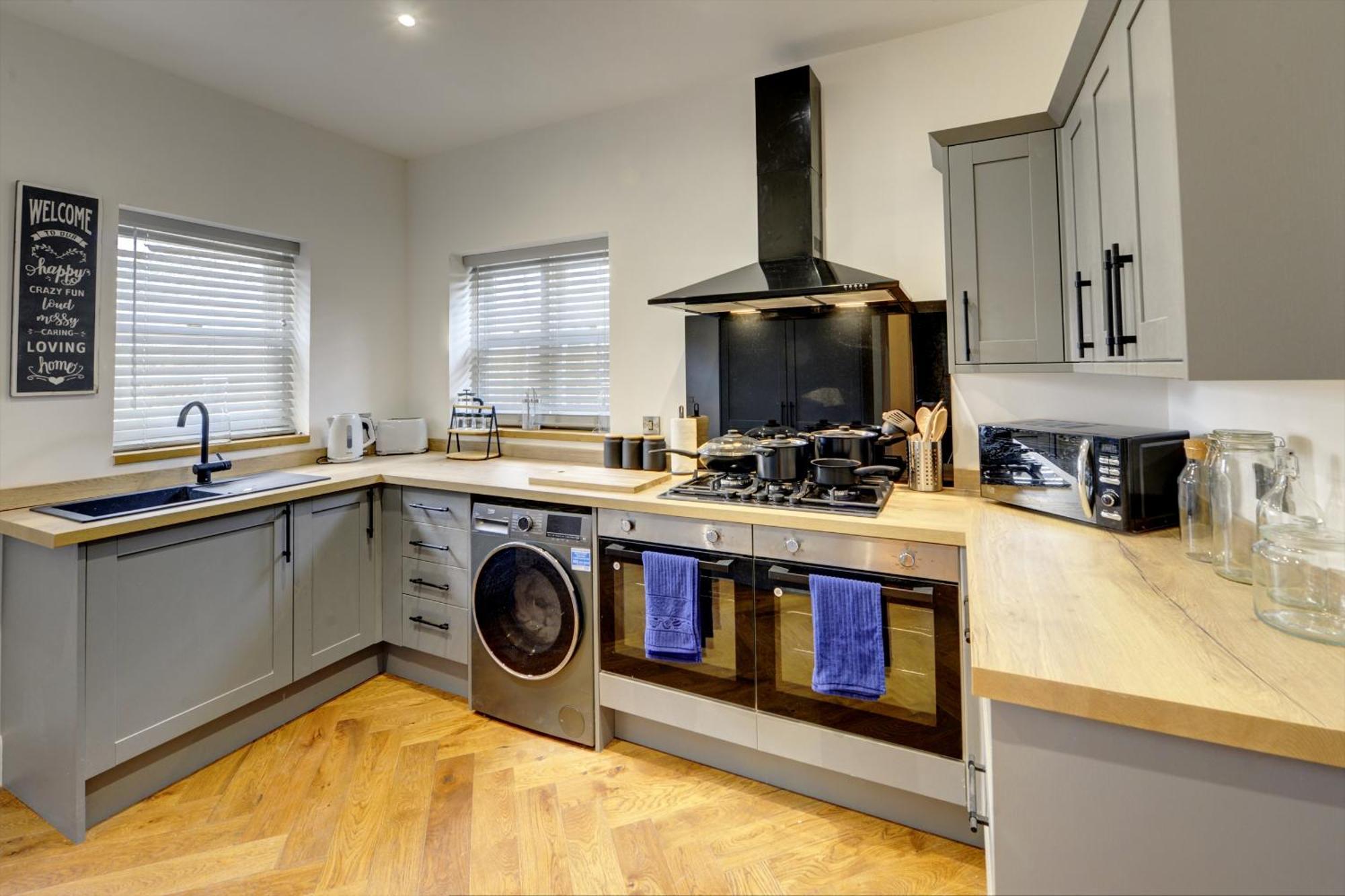 The Old Vicarage - Secure Parking, Fast Wifi, Garden Villa Leeds  Eksteriør bilde